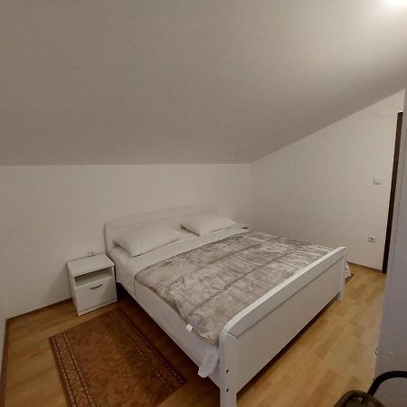Apartman Ema Grebaštica Exterior foto